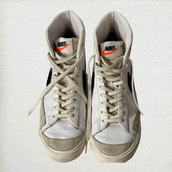 Nike Blazer Mid '77 Women’s Sneakers White/Black Size 7 Activewear Workout Gym - Picture 4 of 9